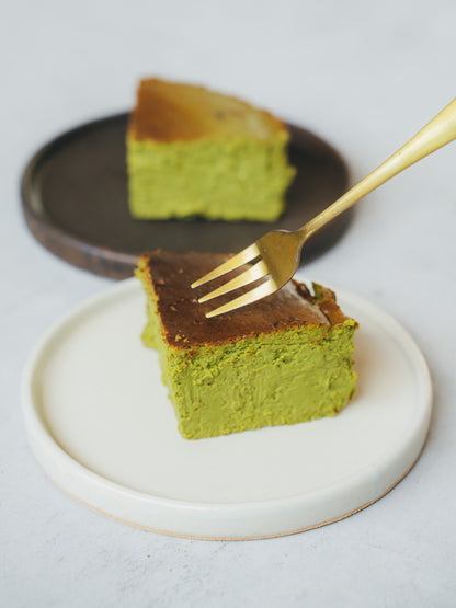 抹茶のバスクチーズケーキ