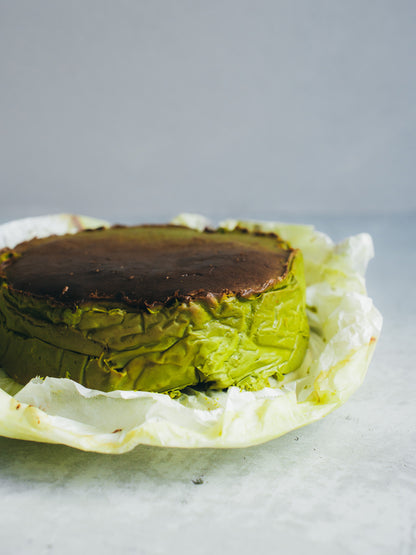 抹茶のバスクチーズケーキ